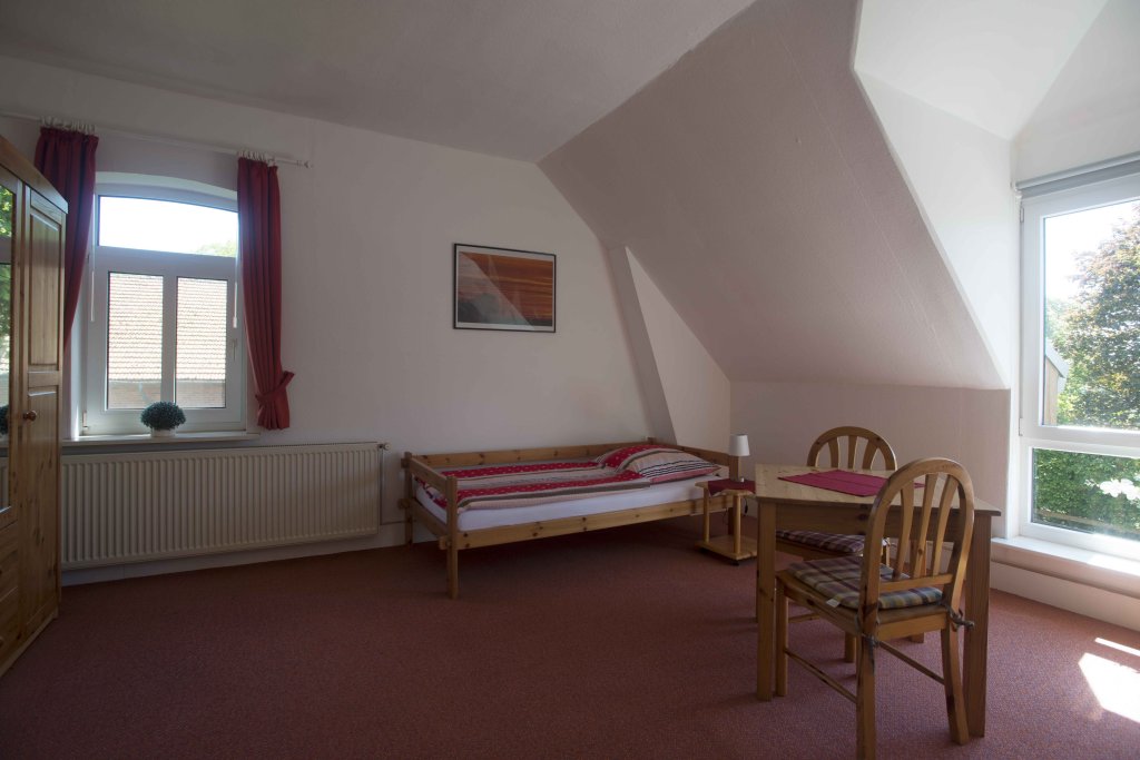 Krug zum gr&uuml;nen Kranze