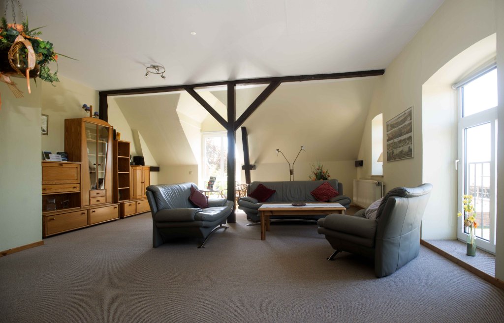 Krug zum gr&uuml;nen Kranze